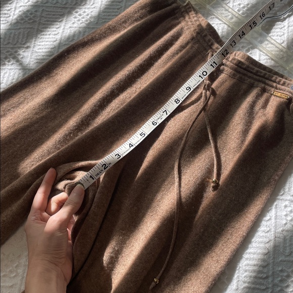 St. John cashmere Tan Wide Leg Women's Pants - Picture 9 of 16